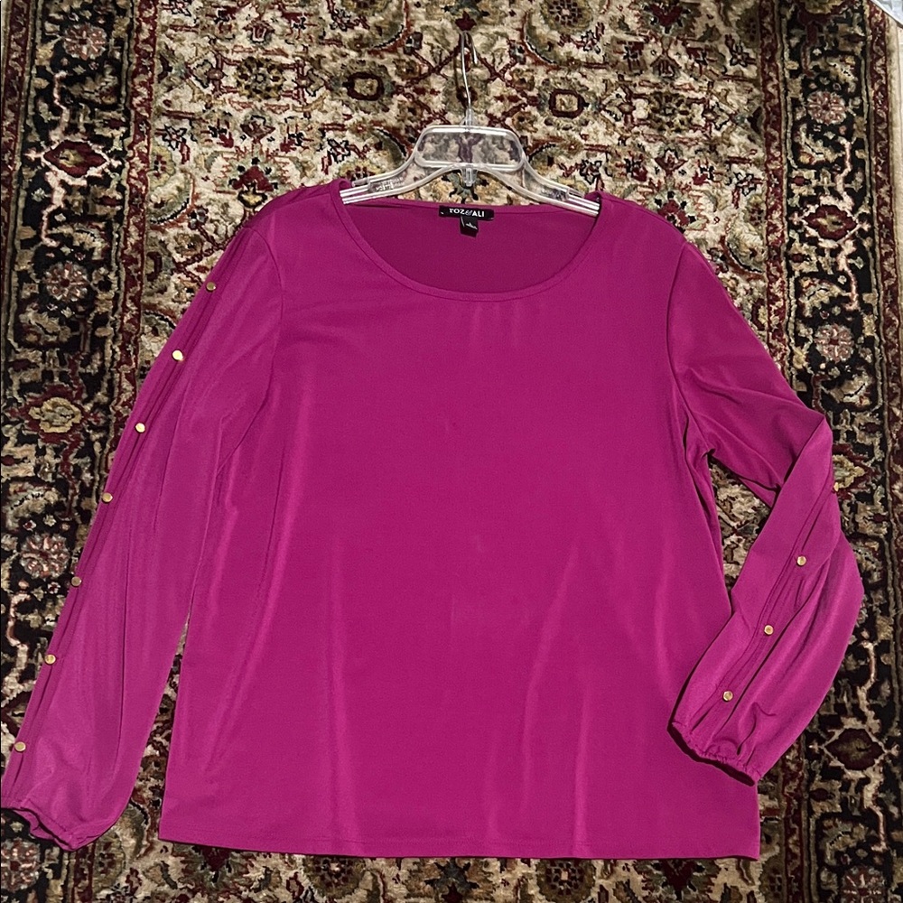 Roz & Ali Fuchsia Blouse with Gold Button Accents Peekaboo Sleeve Size Large